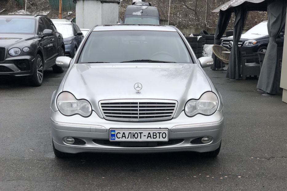 Продам Mercedes-Benz C-Class 240 2000 года в Киеве