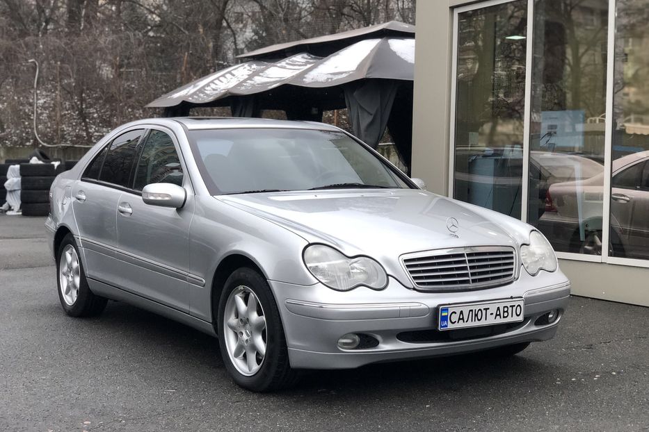 Продам Mercedes-Benz C-Class 240 2000 года в Киеве