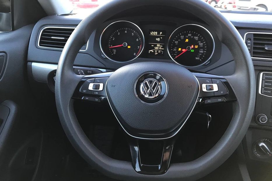 Продам Volkswagen Jetta 2017 года в Одессе