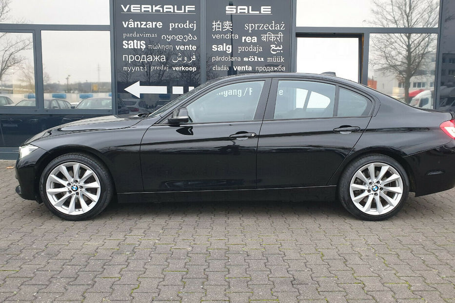 Продам BMW 330 d Sport 2017 года в Киеве