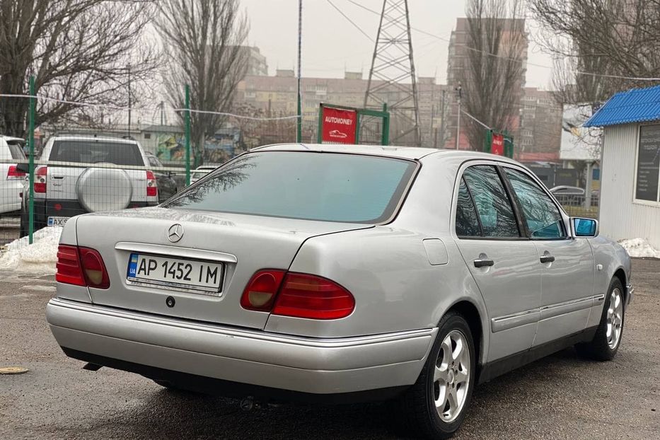 Продам Mercedes-Benz 210 1999 года в Днепре