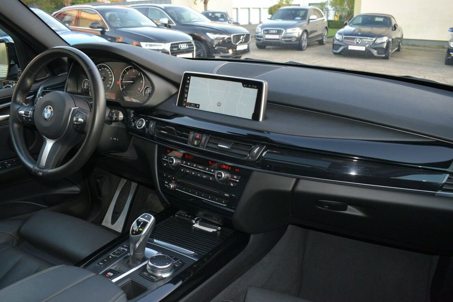 Продам BMW X5 xDrive40d M Sportpaket 2017 года в Киеве