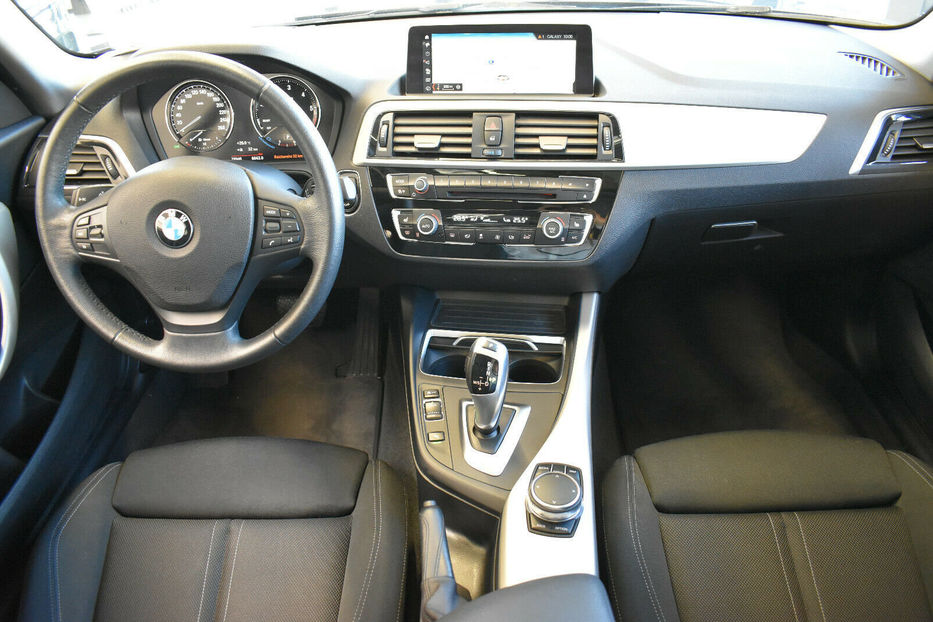 Продам BMW 118 d 2018 года в Киеве