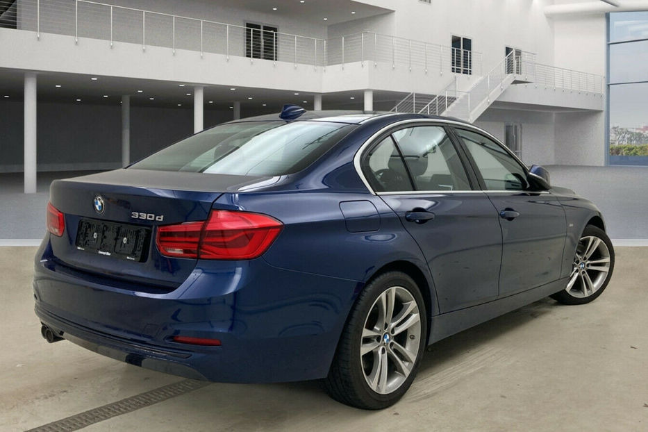 Продам BMW 330 d Lim Sport Line 2018 года в Киеве