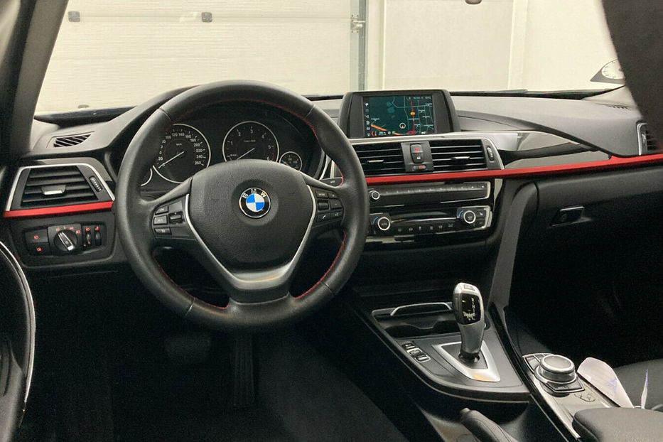 Продам BMW 330 d Lim Sport Line 2018 года в Киеве