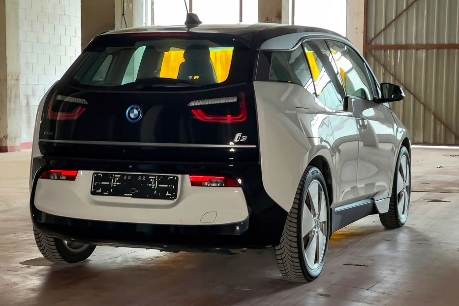 Продам BMW I3 94Ah eDrive 2018 года в Киеве
