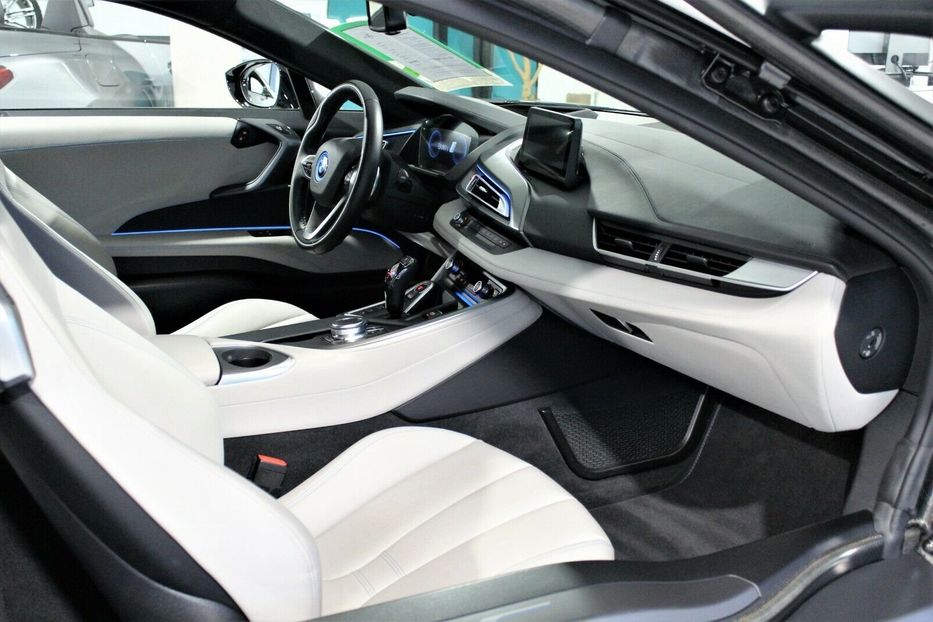 Продам BMW I8 2018 года в Киеве