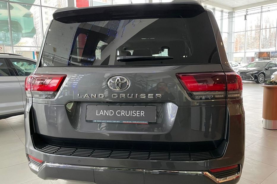 Продам Toyota Land Cruiser 300 70 Anniversary 2021 года в Киеве