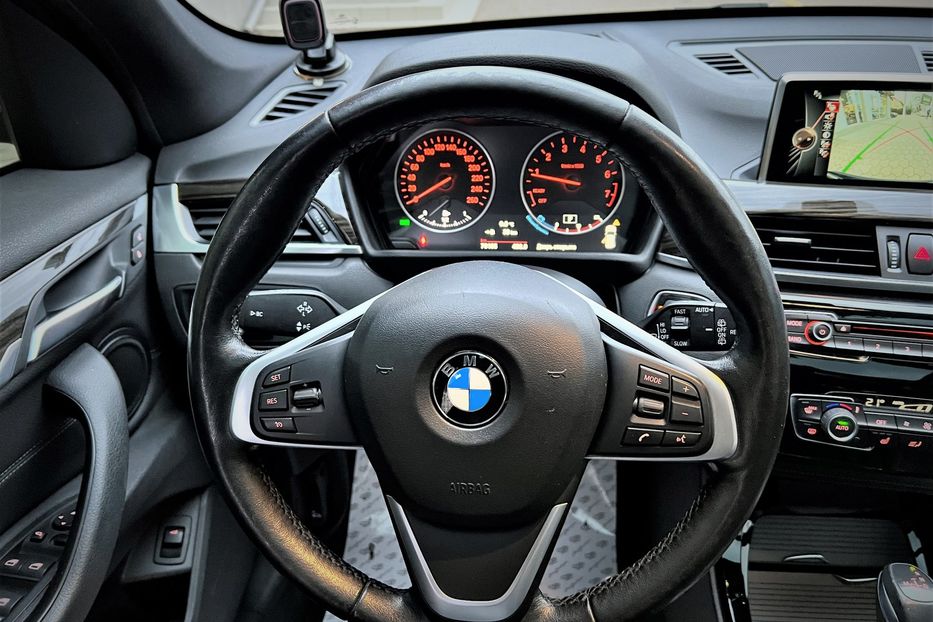 Продам BMW X1 X Drive 2016 года в Одессе