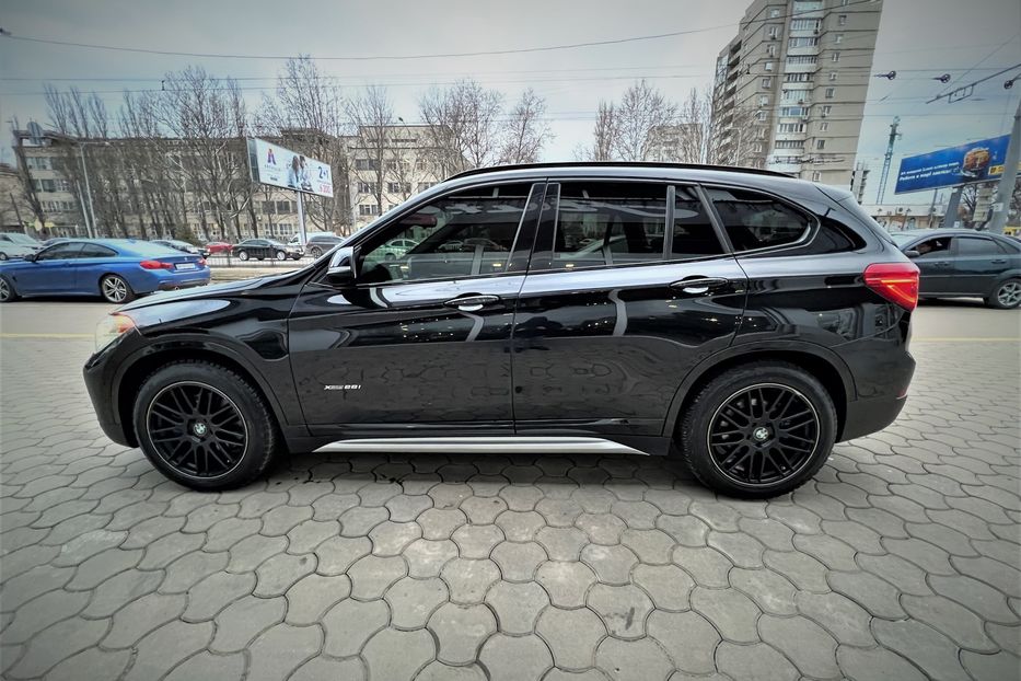 Продам BMW X1 X Drive 2016 года в Одессе