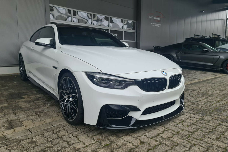 Продам BMW M4 Competition 2018 года в Киеве