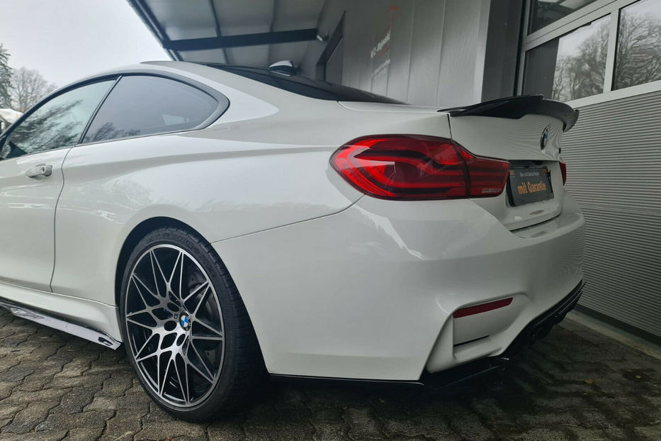 Продам BMW M4 Competition 2018 года в Киеве