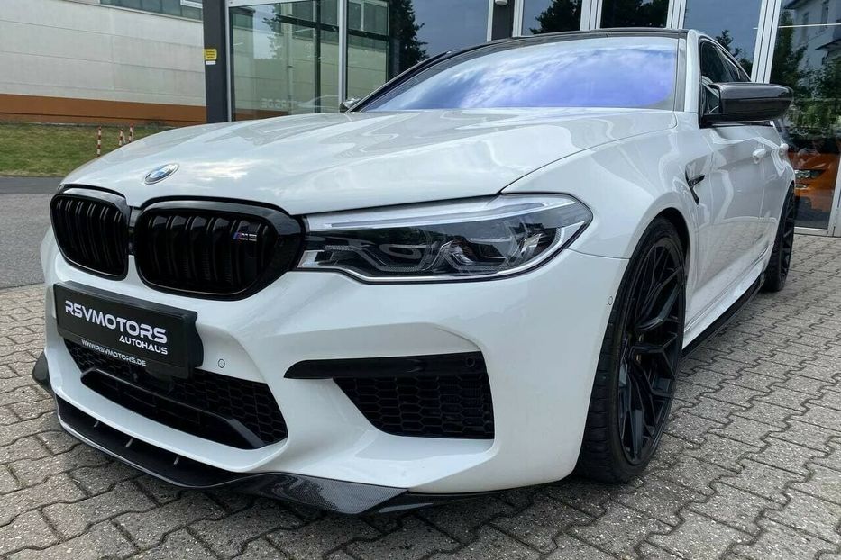 Продам BMW M5 Competition xDrive 2018 года в Киеве