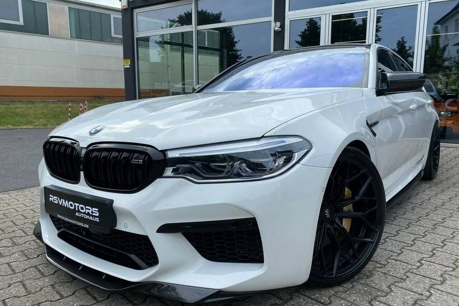 Продам BMW M5 Competition xDrive 2018 года в Киеве