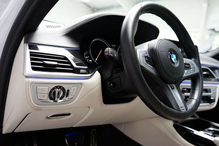 Продам BMW 760 M Li xDrive 2018 года в Киеве