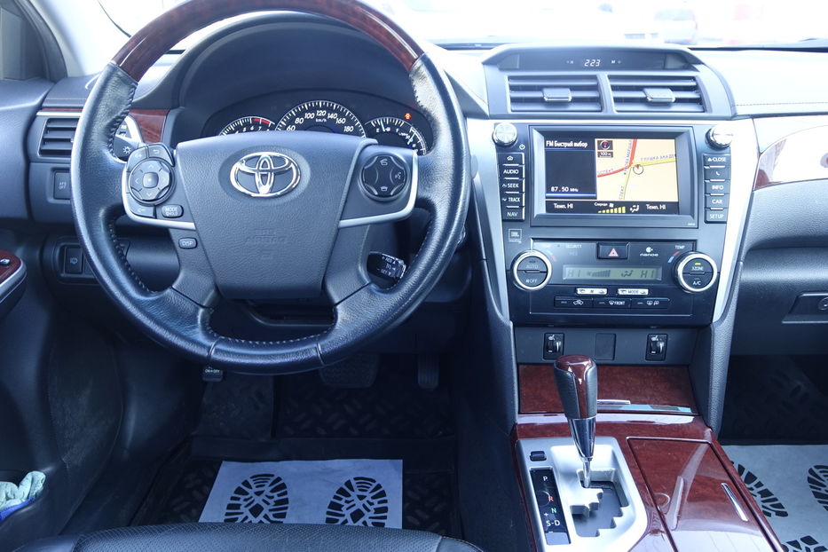 Продам Toyota Camry Lux 2012 года в Одессе