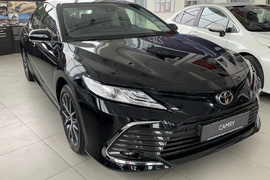 Продам Toyota Camry Premium 2021 года в Киеве