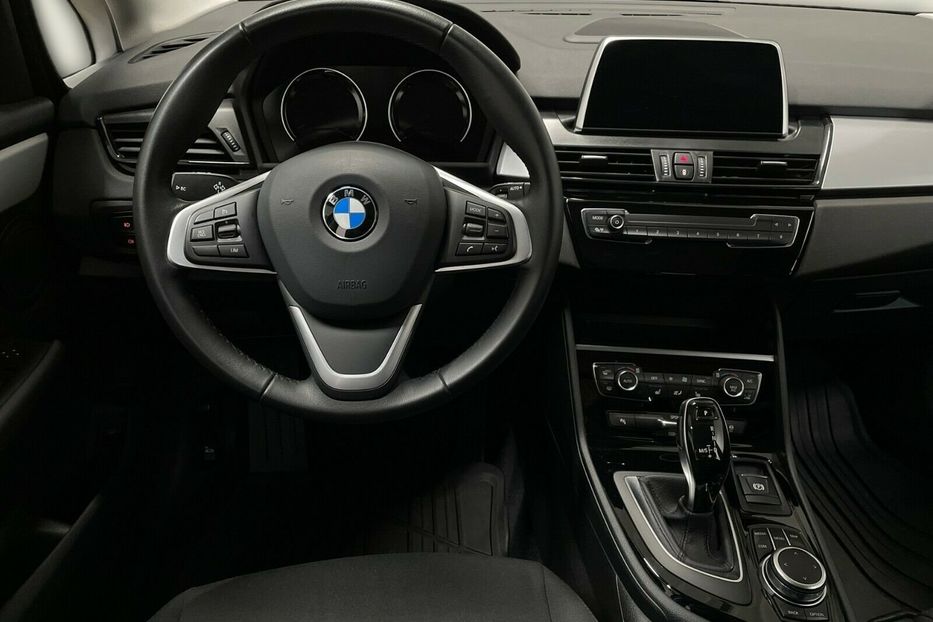 Продам BMW 2 Series 220d xDrive GT 2019 года в Киеве