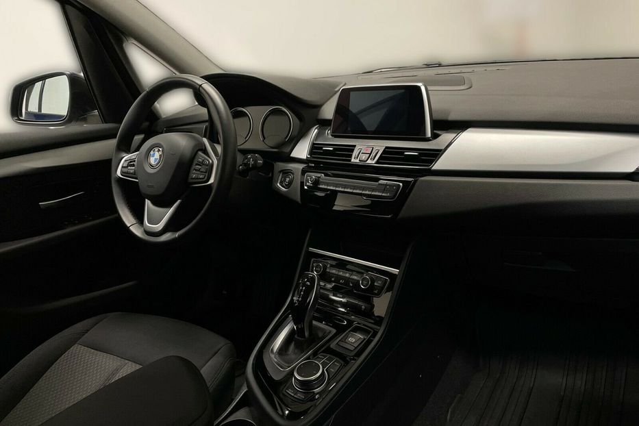 Продам BMW 2 Series 220d xDrive GT 2019 года в Киеве