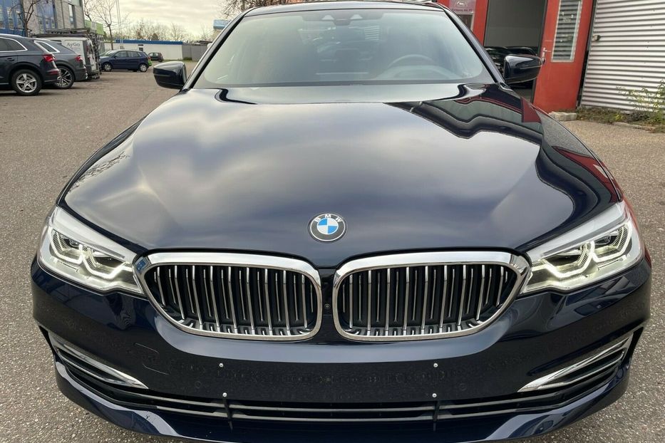 Продам BMW 530 d xDrive Luxury Line 2019 года в Киеве