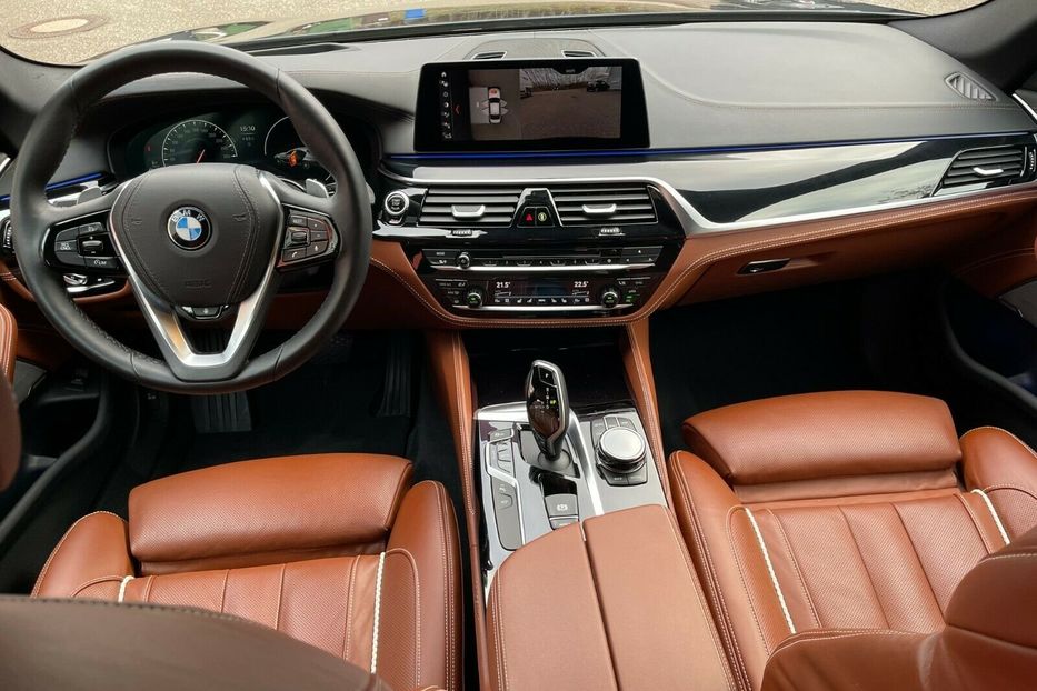 Продам BMW 530 d xDrive Luxury Line 2019 года в Киеве