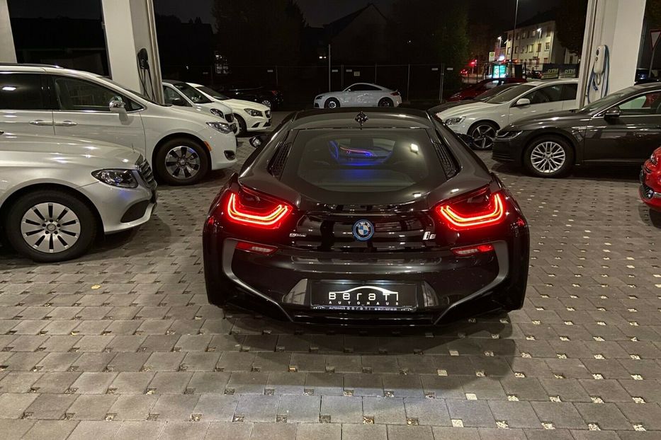 Продам BMW I8 2019 года в Киеве