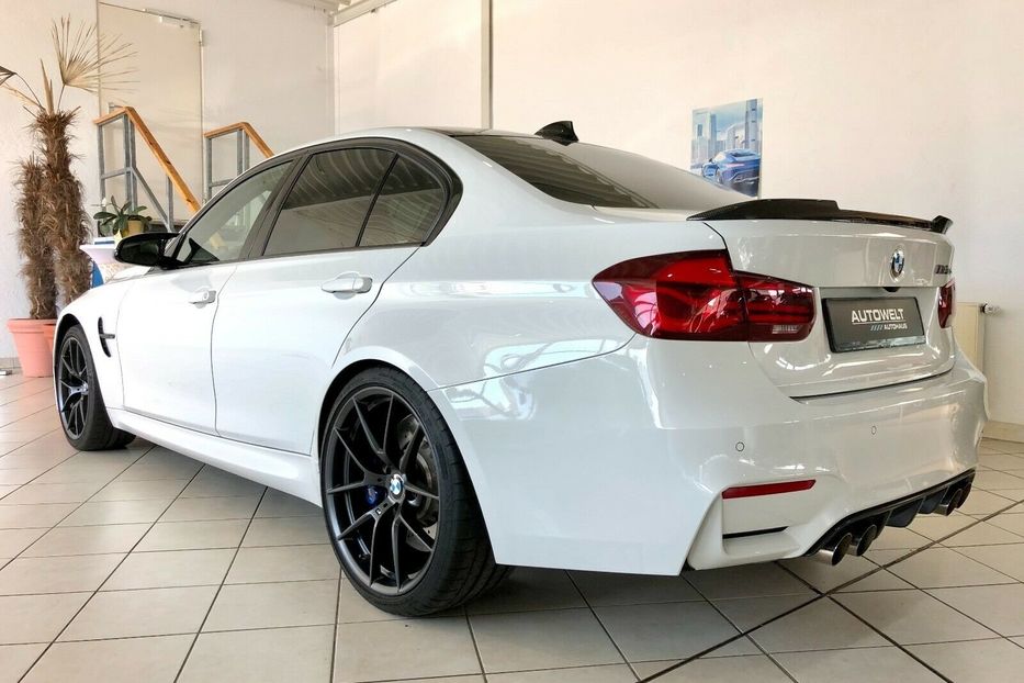 Продам BMW M3 CS 2019 года в Киеве