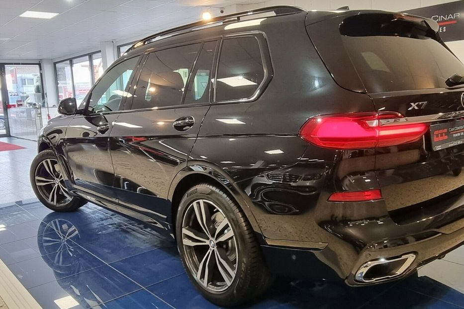 Продам BMW X7  xDrive 30 d M-SPORTPAKET 2019 года в Киеве