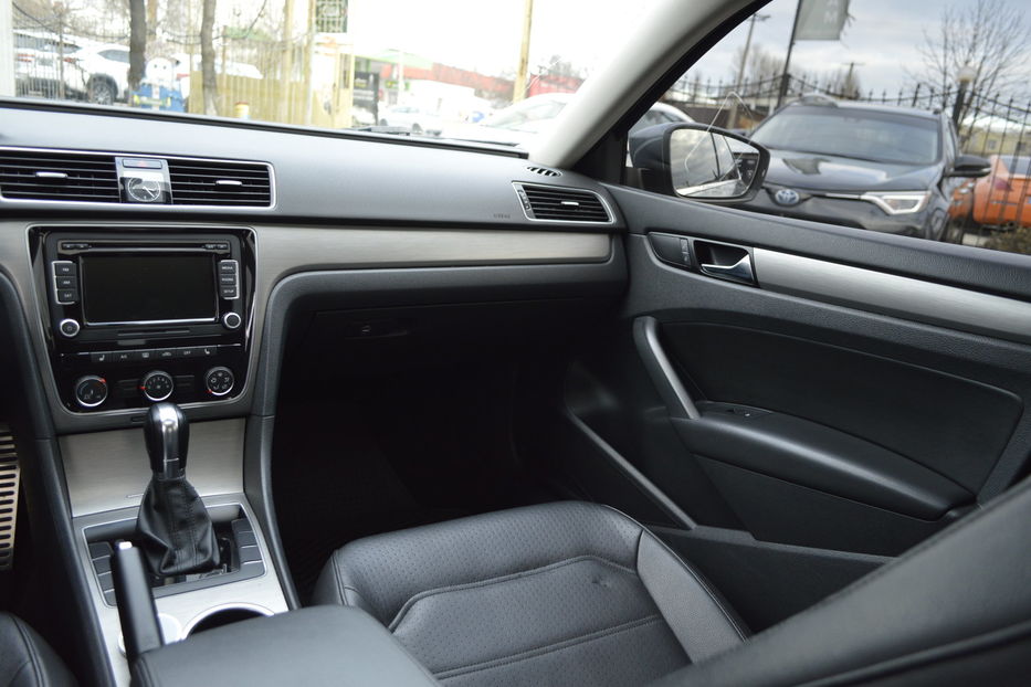 Продам Volkswagen Passat B7 SE 2013 года в Одессе