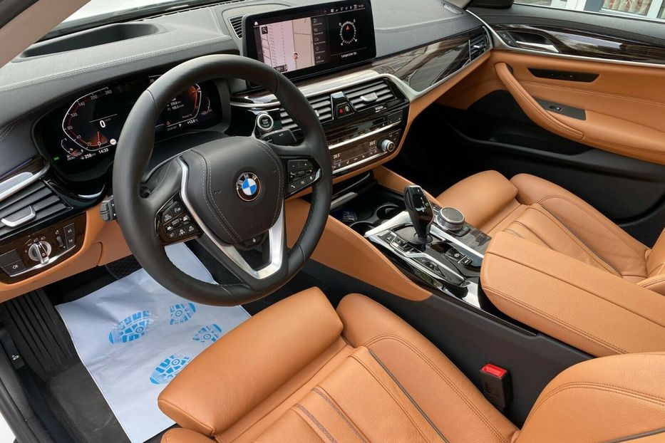 Продам BMW 530 d Luxury Line 360° 2020 года в Киеве