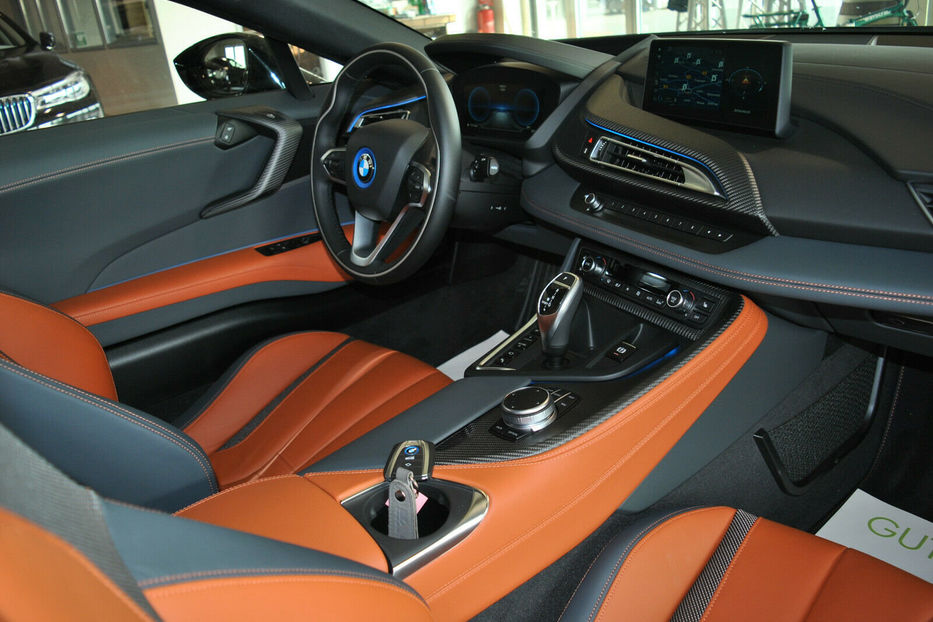 Продам BMW I8 Coupe 2020 года в Киеве