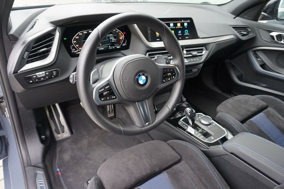 Продам BMW M1 M135i xDrive M Performance 2020 года в Киеве