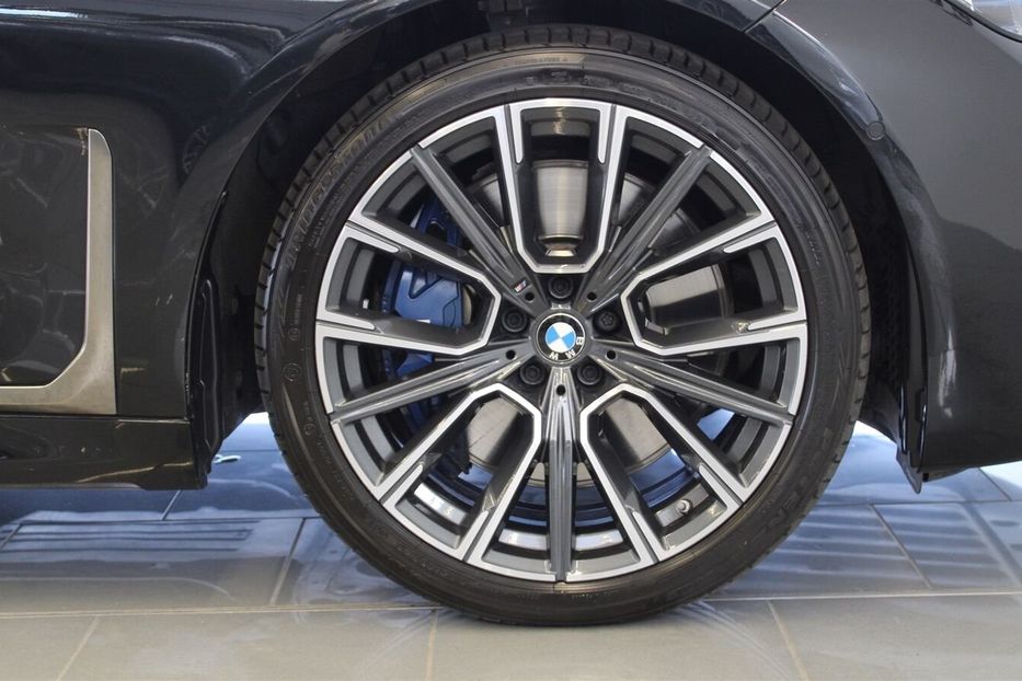 Продам BMW 760 M Li xDrive 2020 года в Киеве