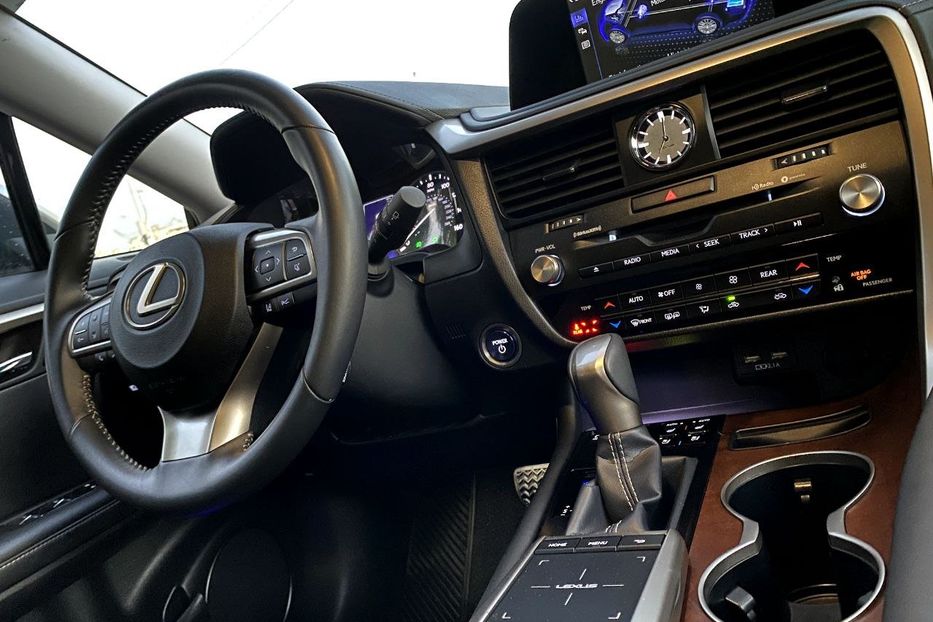 Продам Lexus RX 450 h 2020 года в Одессе