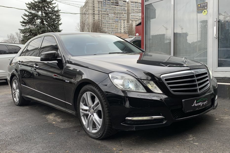 Продам Mercedes-Benz E-Class 220 CDI Avangard  2011 года в Киеве