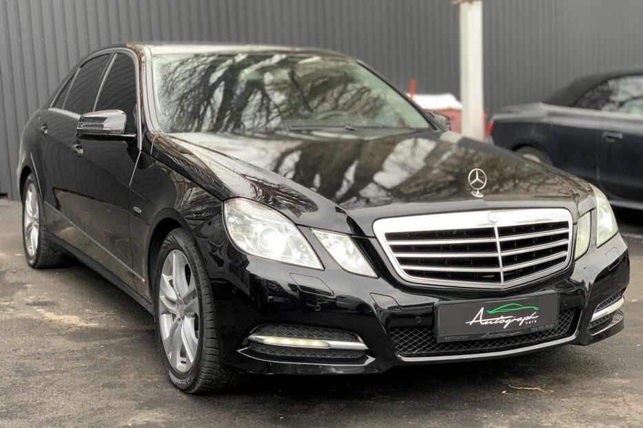 Продам Mercedes-Benz E-Class 220 CDI Avangard  2011 года в Киеве