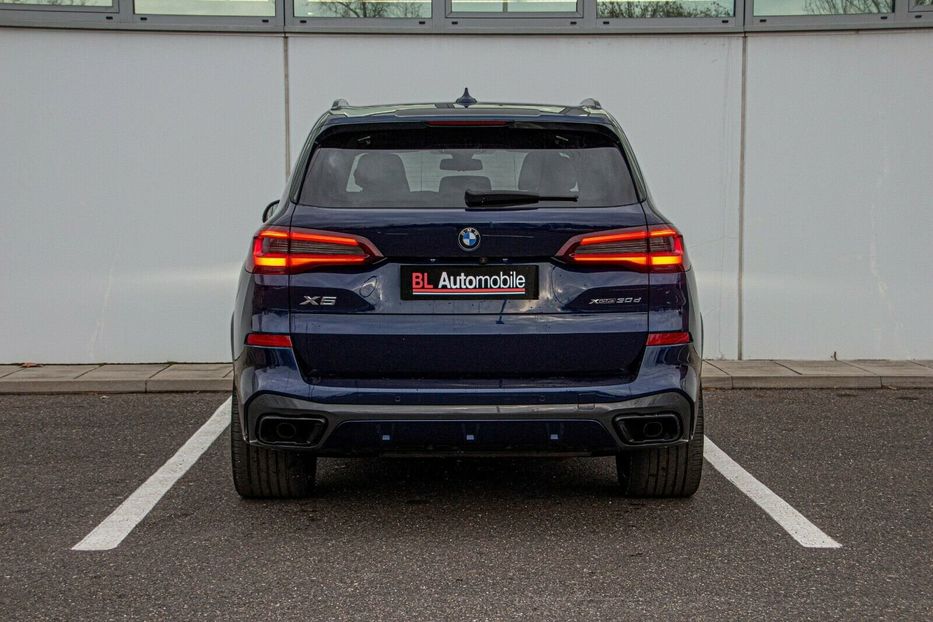 Продам BMW X5  xDrive 30d M SPORT 2020 года в Киеве