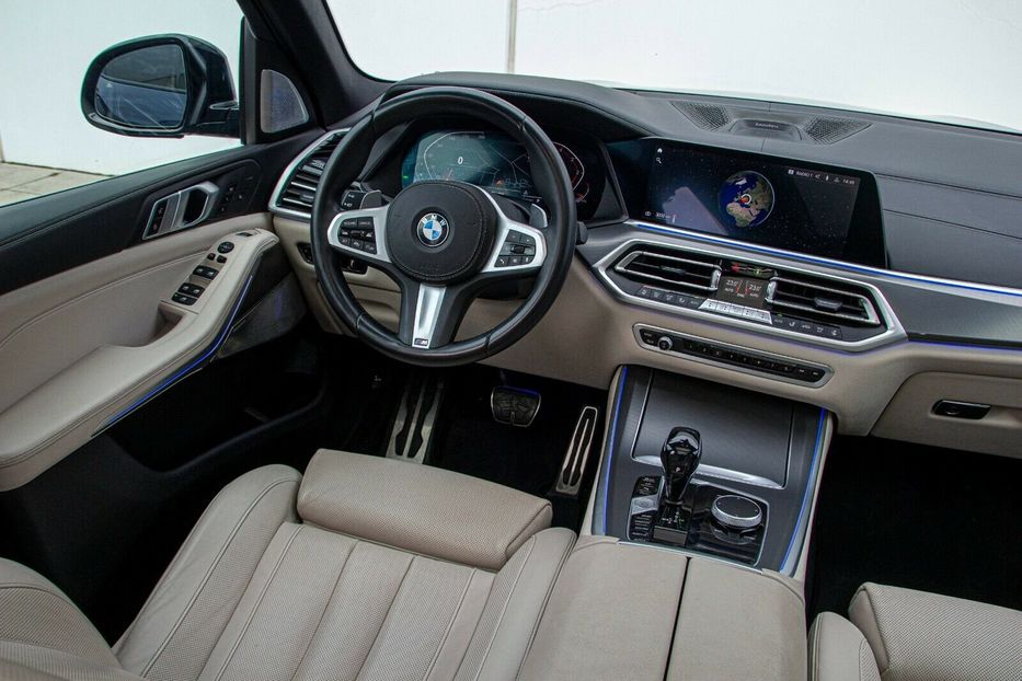 Продам BMW X5  xDrive 30d M SPORT 2020 года в Киеве