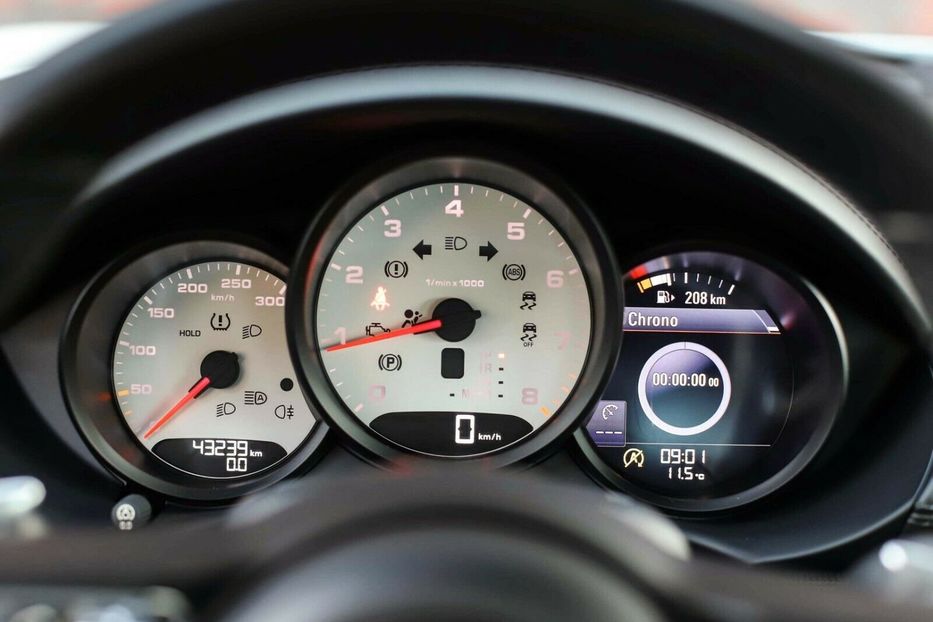 Продам Porsche Cayman 718 S 2017 года в Киеве