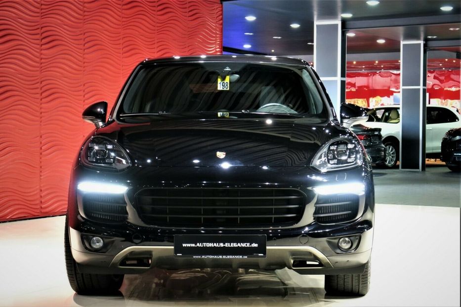 Продам Porsche Cayenne S Diesel 2017 года в Киеве