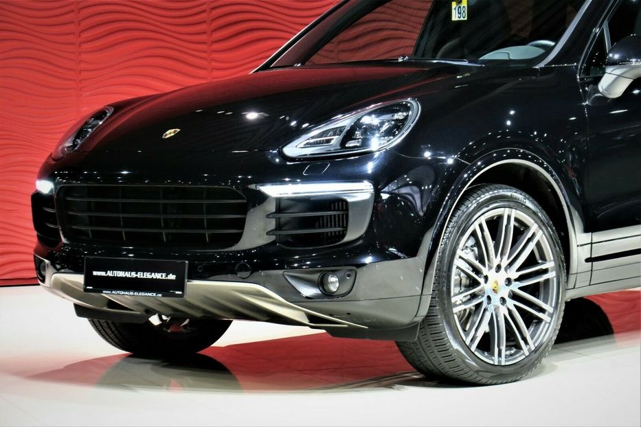 Продам Porsche Cayenne S Diesel 2017 года в Киеве