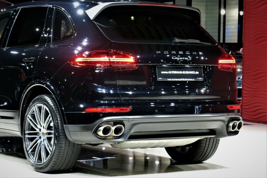 Продам Porsche Cayenne S Diesel 2017 года в Киеве