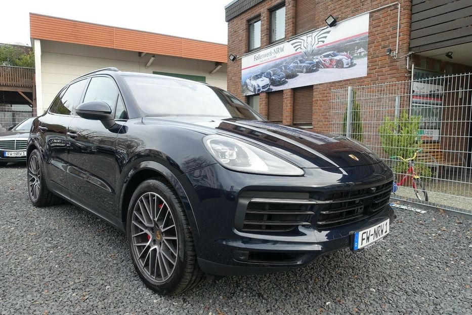 Продам Porsche Cayenne E-Hybrid 2018 года в Киеве