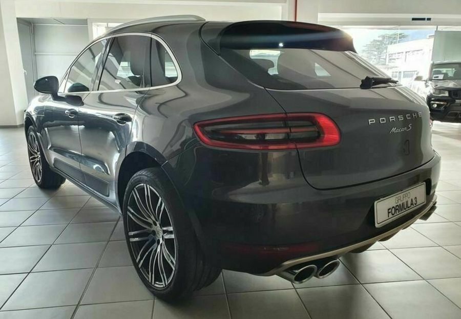 Продам Porsche Macan S Diesel 2018 года в Киеве