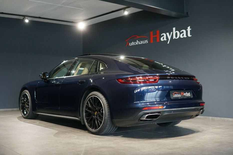 Продам Porsche Panamera 4 2018 года в Киеве