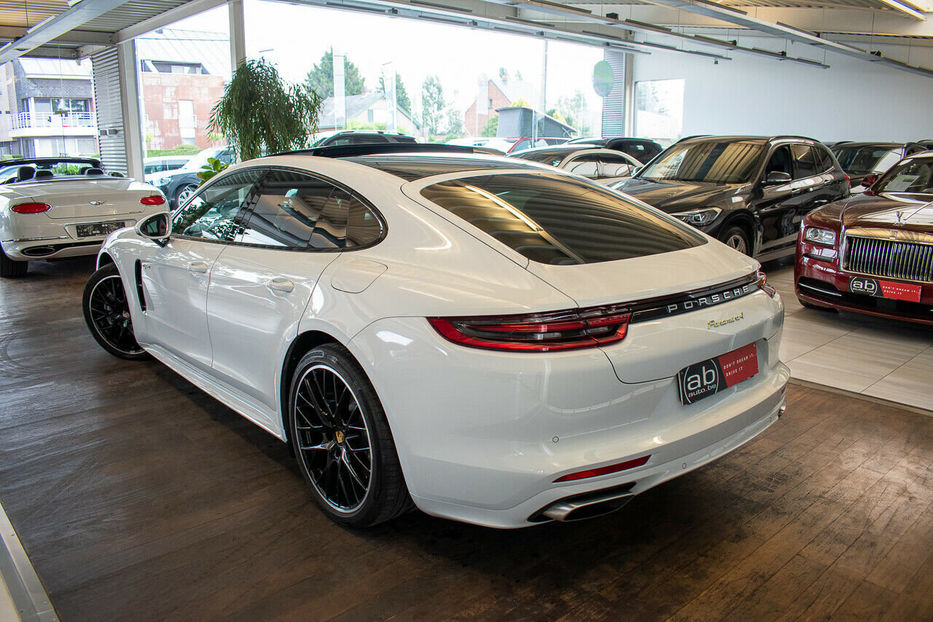 Продам Porsche Panamera 4 E-HYBRID 2018 года в Киеве