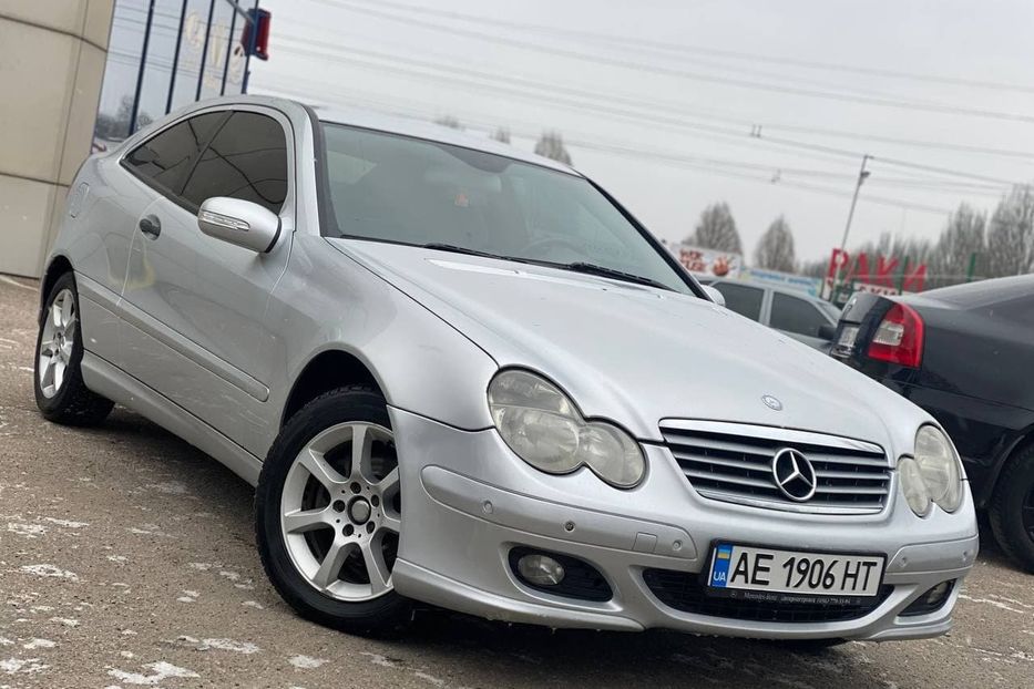 Продам Mercedes-Benz C-Class 2005 года в Днепре