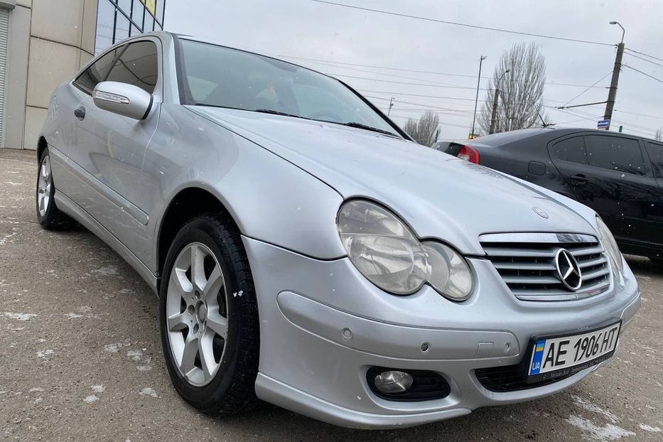 Продам Mercedes-Benz C-Class 2005 года в Днепре