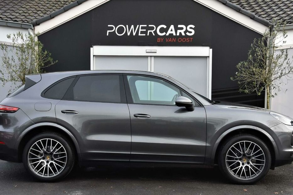 Продам Porsche Cayenne 2019 года в Киеве