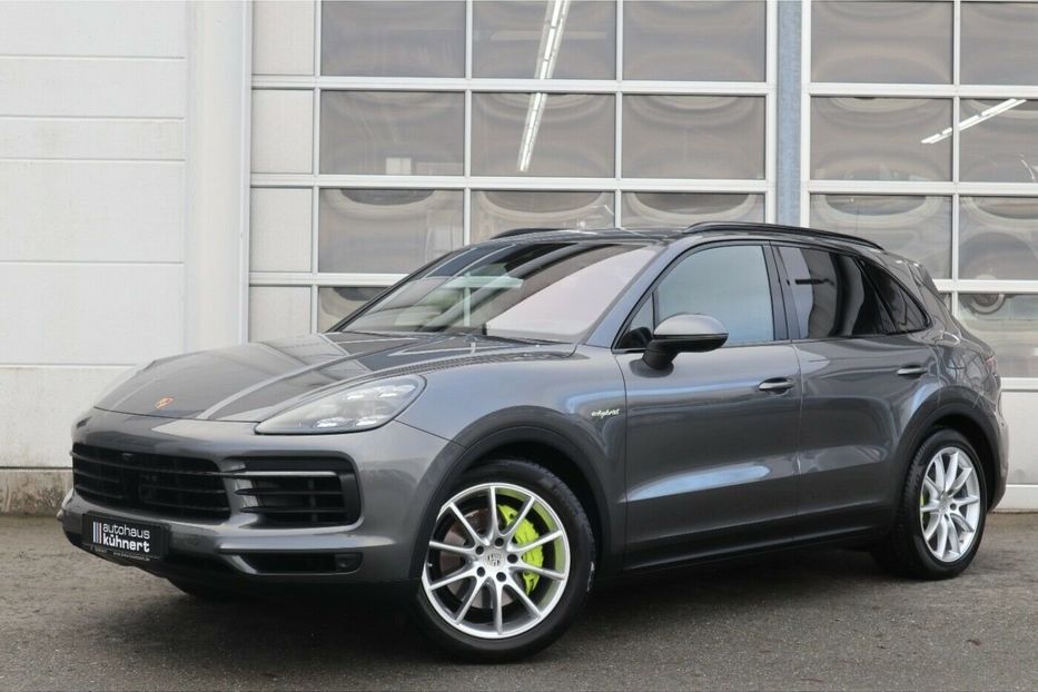 Продам Porsche Cayenne E-Hybrid 2019 года в Киеве